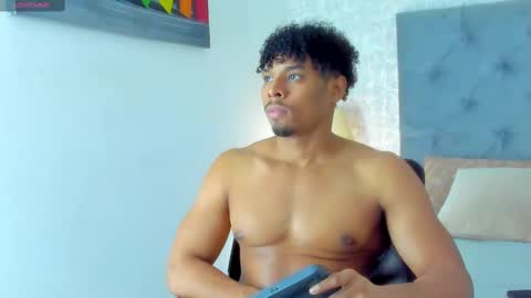 Snapshot of jacub_micke chatting on 03-08-25, 12:55 Jacub online show from 03-08-25, 12:55