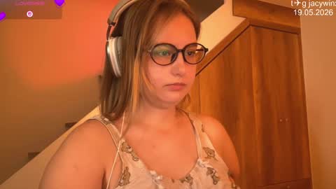 jacywinslat online show from 05-19-26, 06:42