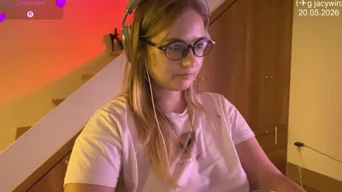 jacywinslat online show from 05-20-26, 02:34