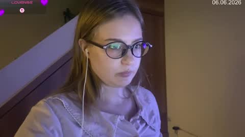 Snapshot of jacywinslat chatting on 06-06-26, 03:39 jacywinslat online show from 06-06-26, 03:39