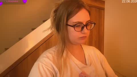 Snapshot of jacywinslat chatting on 06-23-26, 06:44 jacywinslat online show from 06-23-26, 06:44