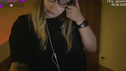 Snapshot of jacywinslat chatting on 06-28-26, 03:07 jacywinslat online show from 06-28-26, 03:07