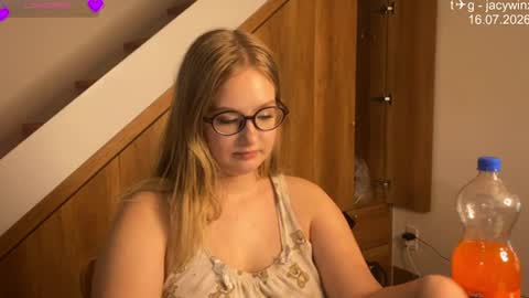 Snapshot of jacywinslat chatting on 07-16-26, 11:11 jacywinslat online show from 07-16-26, 11:11