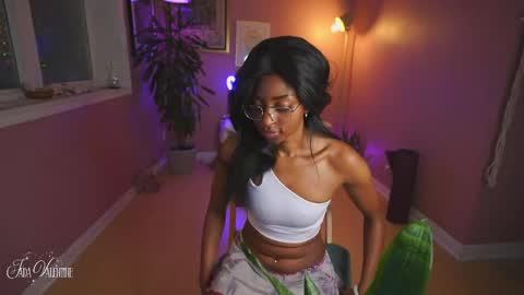 Snapshot of jada_valentine chatting on 03-23-26, 12:03 Jada online show from 03-23-26, 12:03