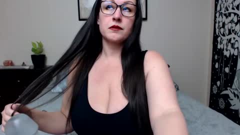 Snapshot of jadacoxxx chatting on 01-22-25, 07:35 JadaCoxxx online show from 01-22-25, 07:35