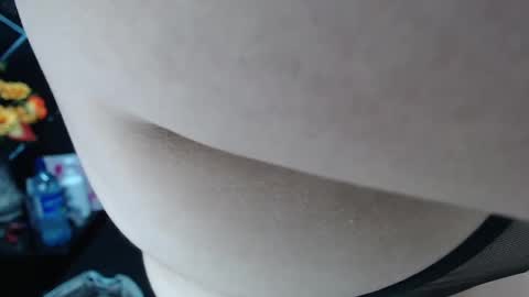 Snapshot of jade_brown_ chatting on 02-14-25, 03:11 Jade online show from 02-14-25, 03:11