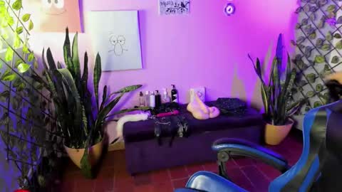 Jade online show from 12-17-25, 03:12