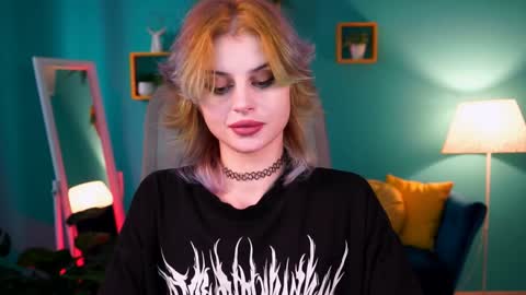 Snapshot of jade_castle chatting on 02-08-25, 08:20 jade_castle online show from 02-08-25, 08:20