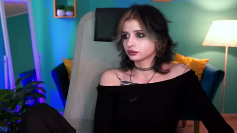 Snapshot of jade_castle chatting on 02-21-25, 08:29 jade_castle online show from 02-21-25, 08:29