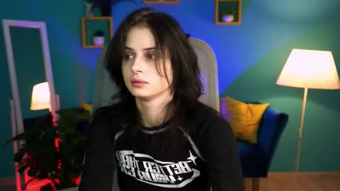 Snapshot of jade_castle chatting on 11-25-25, 04:56 jade_castle online show from 11-25-25, 04:56