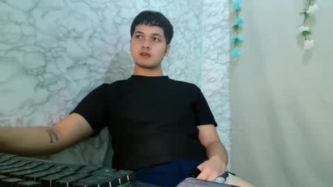 jade_halo online show from 04-16-26, 12:39