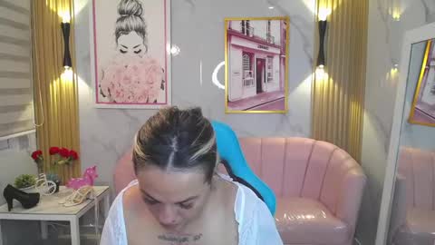 Snapshot of jade_jones_a chatting on 09-18-25, 03:41 Jade online show from 09-18-25, 03:41