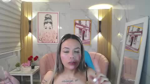 Snapshot of jade_jones_a chatting on 10-24-25, 04:20 Jade online show from 10-24-25, 04:20