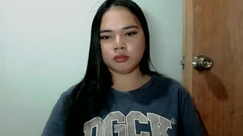Snapshot of jade_suck chatting on 06-20-26, 05:21 jade_suck online show from 06-20-26, 05:21