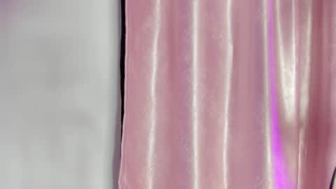 jade white  online show from 09-23-25, 12:52