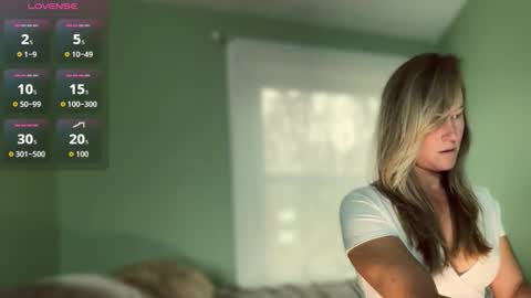 Snapshot of jadeamaryllis_ chatting on 11-20-25, 02:39 jadeamaryllis_ online show from 11-20-25, 02:39