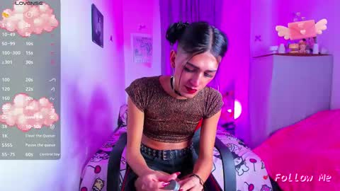 Jade Benett online show from 12-19-25, 04:08