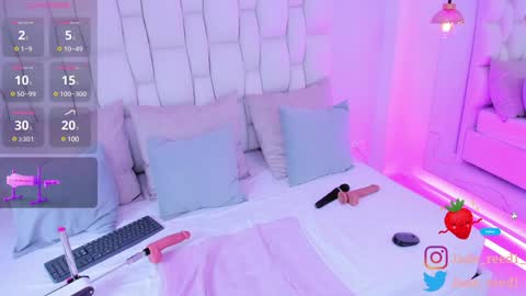 Snapshot of jadee_reed chatting on 12-24-24, 08:38 Jade Red online show from 12-24-24, 08:38