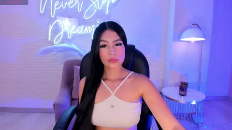 Snapshot of jadeevansx chatting on 01-21-25, 06:12 JADE EVANS online show from 01-21-25, 06:12