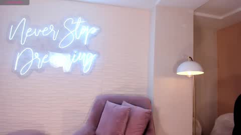 Snapshot of jadeevansx chatting on 02-28-25, 05:48 JADE EVANS online show from 02-28-25, 05:48