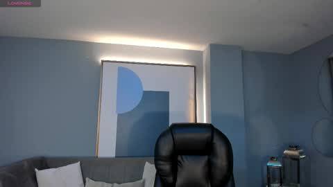 Snapshot of jadeevansx chatting on 12-17-25, 02:45 JADE EVANS online show from 12-17-25, 02:45