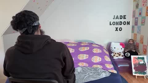 Jade online show from 02-23-25, 01:10