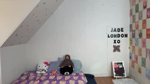 Jade online show from 02-26-25, 01:30