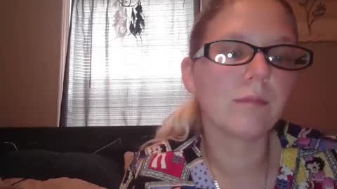 Snapshot of jadeluv chatting on 01-19-25, 06:21 JadeLuv online show from 01-19-25, 06:21