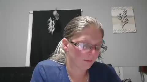 Snapshot of jadeluv chatting on 11-07-25, 01:27 JadeLuv online show from 11-07-25, 01:27