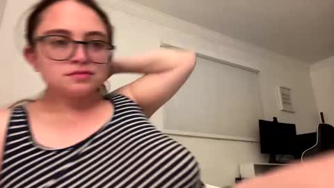 jademonroe0522 online show from 10-10-25, 07:40