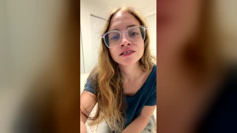 Snapshot of jademonroe0522 chatting on 04-30-26, 10:10 jademonroe0522 online show from 04-30-26, 10:10
