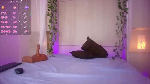 JADE online show from 09-09-25, 08:08