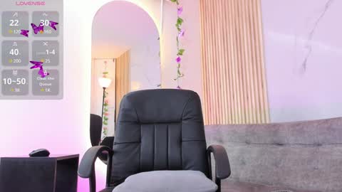 Snapshot of jaden_montgomeri chatting on 01-08-25, 12:58 ARIA online show from 01-08-25, 12:58