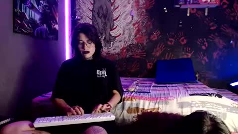 Alex and Venus online show from 04-09-26, 06:19