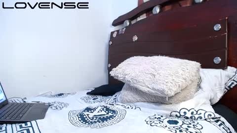 Snapshot of jahn_ashford1 chatting on 02-06-25, 01:49 jahn_ashford1 online show from 02-06-25, 01:49