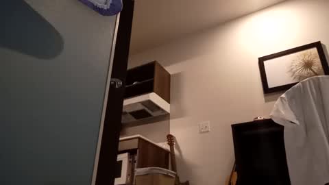 Snapshot of jaidenblake chatting on 01-01-25, 01:04 jaidenblake online show from 01-01-25, 01:04