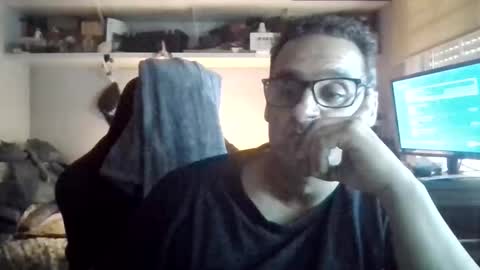 Snapshot of jaimellon26 chatting on 01-06-26, 01:37 jaimellon26 online show from 01-06-26, 01:37