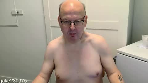 Snapshot of jake230975 chatting on 10-18-25, 07:14 Jake2309 online show from 10-18-25, 07:14