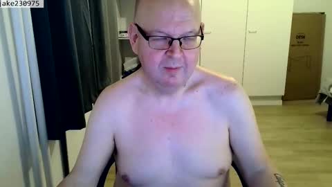 Snapshot of jake230975 chatting on 02-25-26, 06:39 Jake2309 online show from 02-25-26, 06:39