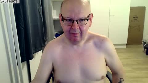 Snapshot of jake230975 chatting on 03-15-26, 07:20 Jake2309 online show from 03-15-26, 07:20