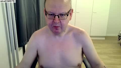 Snapshot of jake230975 chatting on 04-04-26, 06:27 Jake2309 online show from 04-04-26, 06:27