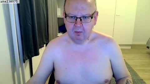 Snapshot of jake230975 chatting on 05-25-26, 07:31 Jake2309 online show from 05-25-26, 07:31