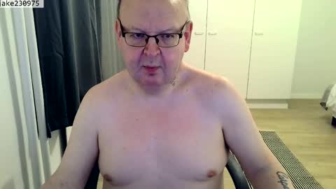 Snapshot of jake230975 chatting on 05-28-26, 06:49 Jake2309 online show from 05-28-26, 06:49