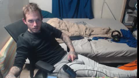 showingitoff online show from 11-12-25, 04:57