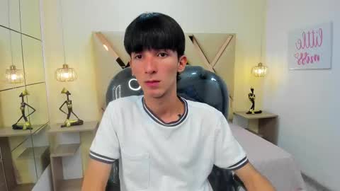 Snapshot of jake_evanss_ chatting on 10-02-25, 04:08 JAKE online show from 10-02-25, 04:08