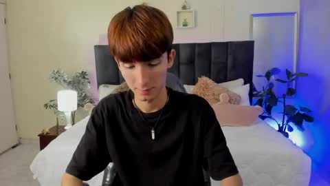 Snapshot of jake_evanss_ chatting on 04-24-26, 02:08 JAKE online show from 04-24-26, 02:08