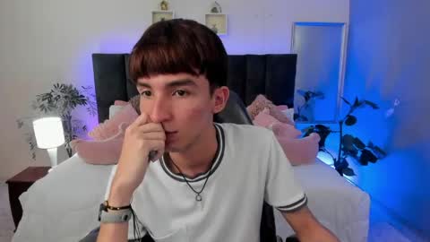 Snapshot of jake_evanss_ chatting on 05-26-26, 04:58 JAKE online show from 05-26-26, 04:58