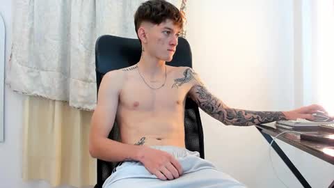 Snapshot of jake_kyle chatting on 12-02-25, 01:55 Jake online show from 12-02-25, 01:55