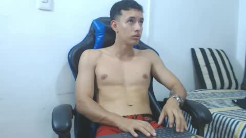 Hi guys im new 3 online show from 03-19-26, 10:58