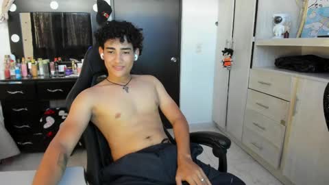 Snapshot of jake_willianss chatting on 05-09-26, 08:47 jake willianss online show from 05-09-26, 08:47